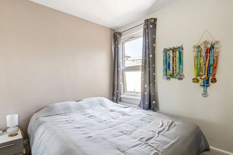 1 bedroom flat for sale, Barden Road, Tonbridge TN9