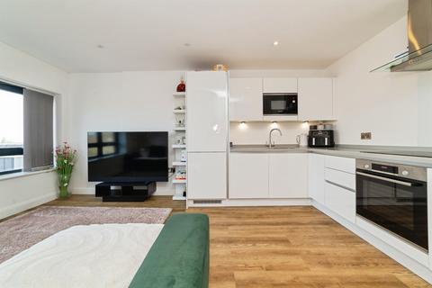 2 bedroom flat for sale, Leys Avenue, LETCHWORTH GARDEN CITY