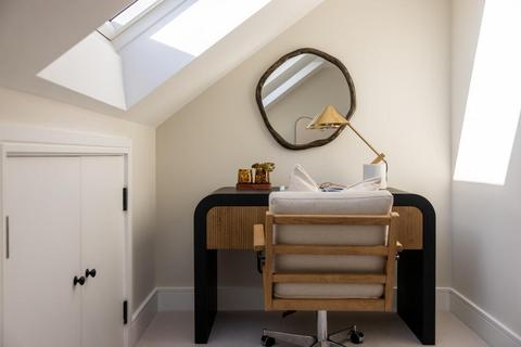 undefined, Twickenham Green, London, Edwin Road, Twickenham TW2