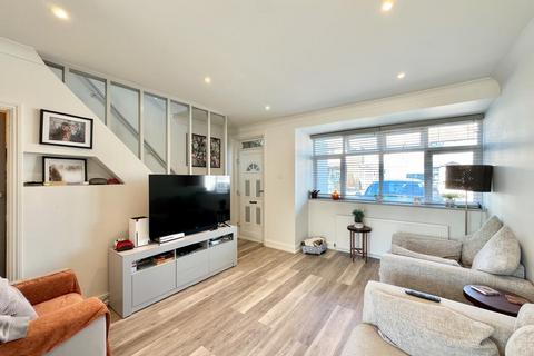 2 bedroom end of terrace house for sale, Whittington Avenue, Hayes