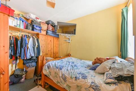 1 bedroom flat for sale, Elthorne Park Road, London, W7