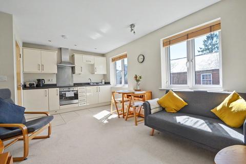 1 bedroom flat for sale, Winchester