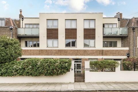 2 bedroom flat for sale, Romeyn Road, London SW16