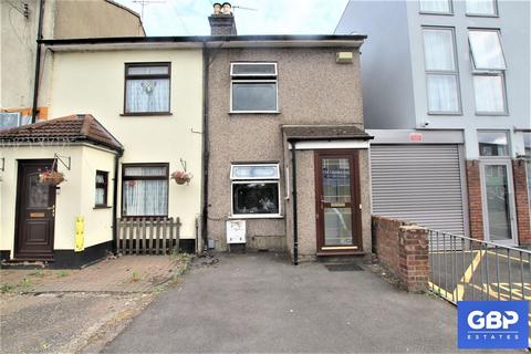 2 bedroom end of terrace house to rent, Upminster Road South, Rainham, RM13