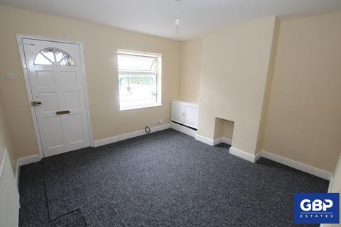 2 bedroom end of terrace house to rent, Upminster Road South, Rainham, RM13