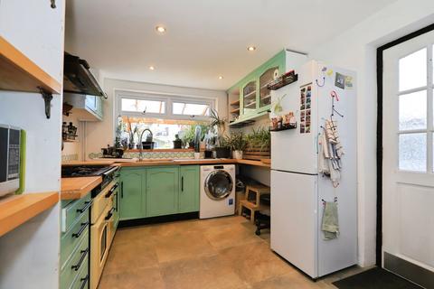 2 bedroom terraced house for sale, Hurcott Road, Kidderminster, Worcestershire, DY10