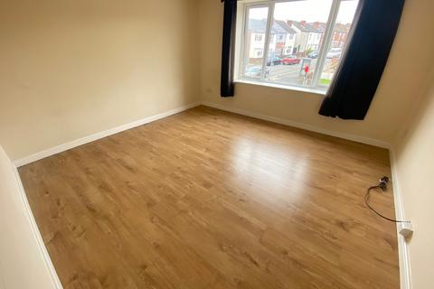 Studio to rent, Station Road, ILKESTON, DE7