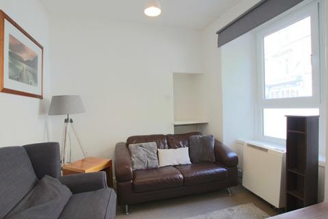 3 bedroom flat to rent, Perth Road, West End, Dundee, DD1