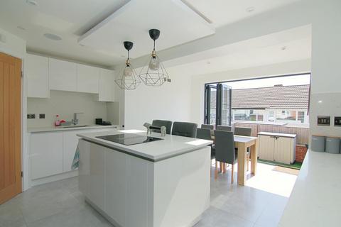 3 bedroom townhouse for sale, Harley Court, Bramley / Pudsey border, Leeds, LS13 4QJ