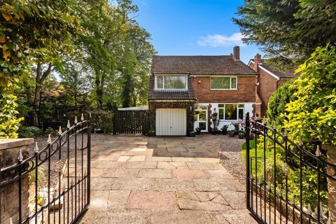 5 bedroom detached house for sale, Moss Lane, Sale