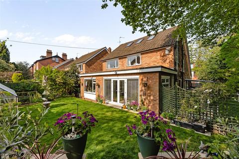 5 bedroom detached house for sale, Moss Lane, Sale