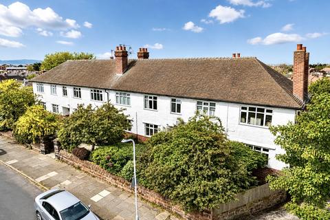 2 bedroom apartment for sale, Lang Lane, West Kirby, Wirral, Merseyside, CH48