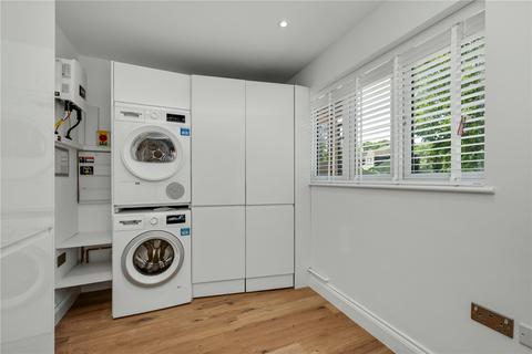 4 bedroom townhouse for sale, Westfield Road, Woking, GU22