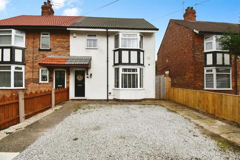 Semi-detached house - East Ella Drive, Hull