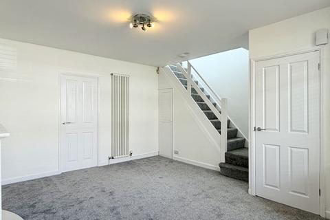 3 bedroom semi-detached house to rent, Woodcote, Killay, SA2