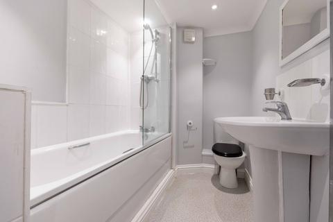 1 bedroom flat to rent, The Halve, Trowbridge BA14