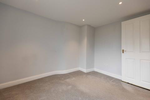 1 bedroom flat to rent, The Halve, Trowbridge BA14