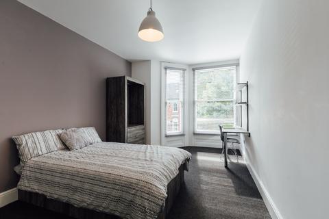 2 bedroom house to rent, 24 Marlborough Avenue, Hull HU5