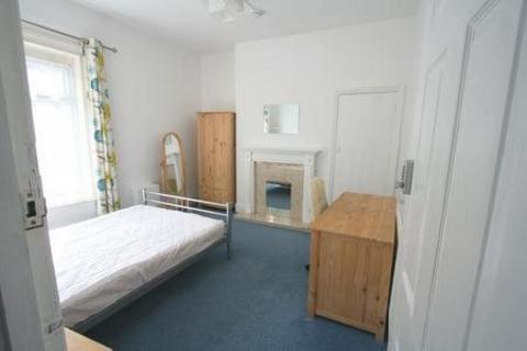 4 bedroom house to rent, Grafton Street, Hull HU5