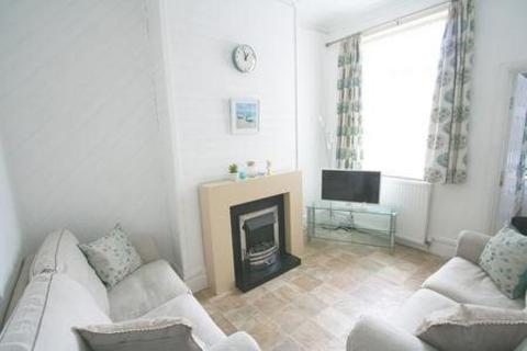 4 bedroom house to rent, Grafton Street, Hull HU5