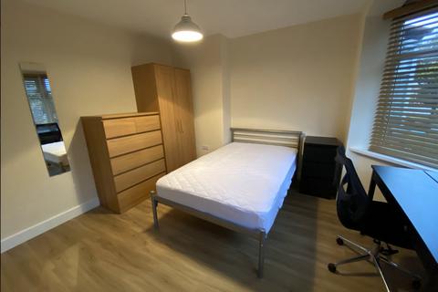 4 bedroom house to rent, Cranbrook Avenue, Hull HU6