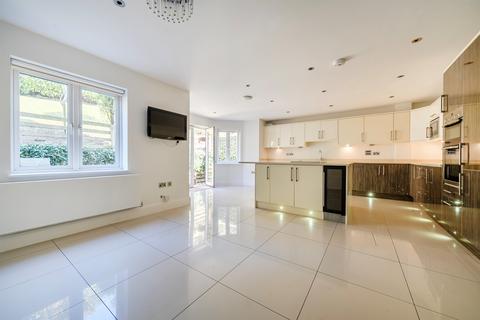 undefined, Slades Hill, Enfield