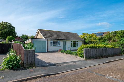3 bedroom detached bungalow for sale, Royal Walk, Ryde