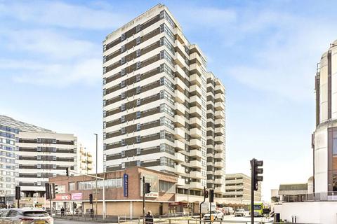 undefined, Staines Road West, Sunbury-on-Thames, Surrey, TW16