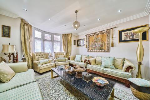 5 bedroom terraced house for sale, Ventnor Gardens, Barking