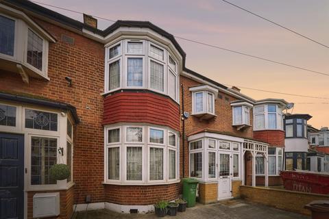 5 bedroom terraced house for sale, Ventnor Gardens, Barking