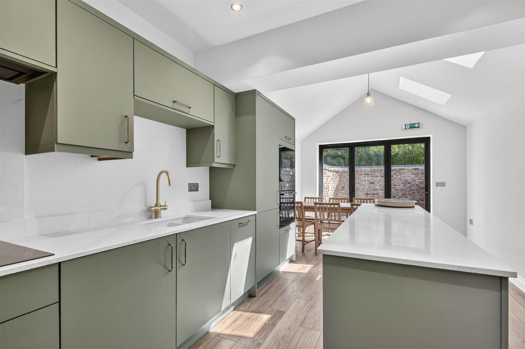 House in York, Scarcroft, Bishophill - View 3