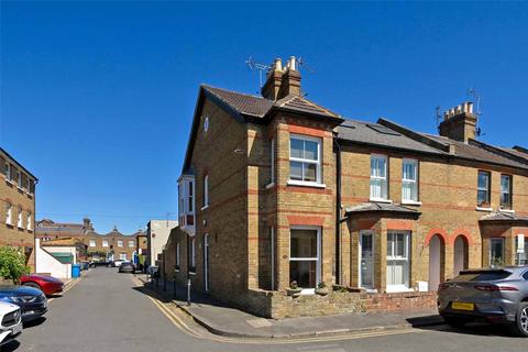 3 bedroom end of terrace house for sale, St. Leonards Avenue, Windsor, Berkshire, SL4