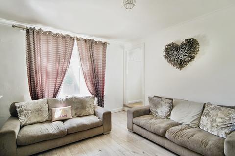 3 bedroom terraced house for sale, Thompson Road, DAGENHAM, Essex, RM9