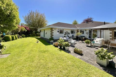 3 bedroom detached bungalow for sale, Cross Hill, Doncaster DN6