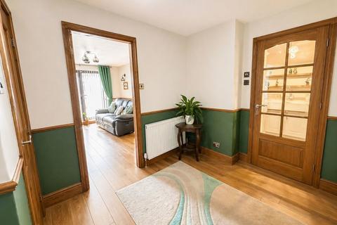 3 bedroom barn conversion for sale, Blackmires, Queensbury, Bradford