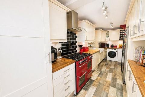 3 bedroom barn conversion for sale, Blackmires, Queensbury, Bradford