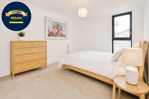 2 bedroom apartment to rent, Century Tower, Chelmsford, CM2