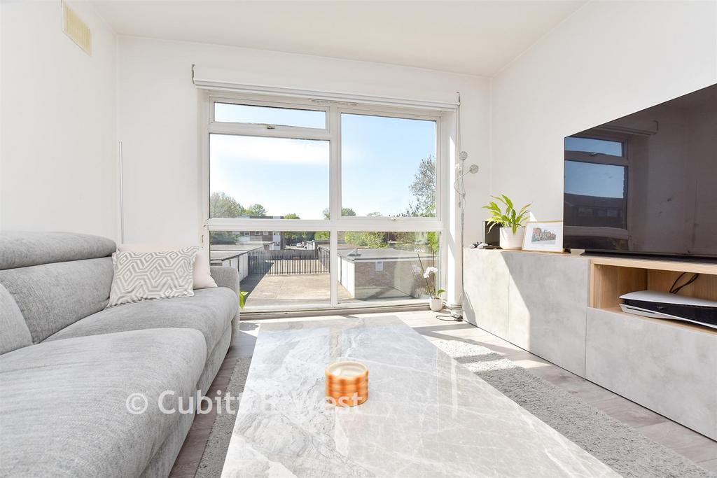 Lounge / Dining Room