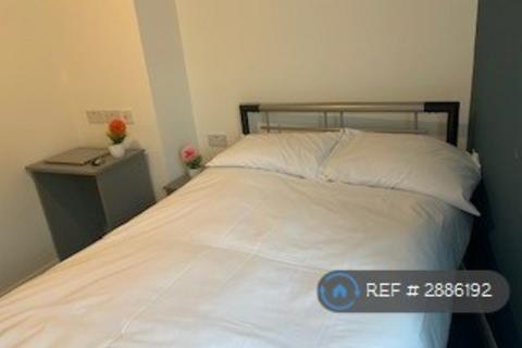 1 bedroom in a house share to rent, Queen St, Stourbridge, DY8