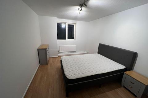 5 bedroom house share to rent, Venice Court, Andover