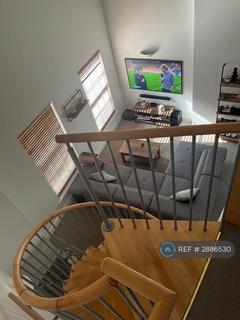 Studio to rent, Wensum Street, Norwich, NR3