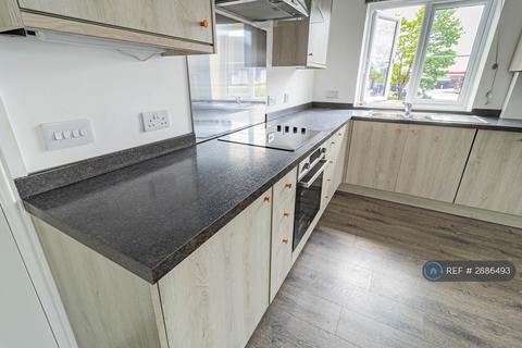 2 bedroom flat to rent, Hagley Road, Stourbridge, DY8