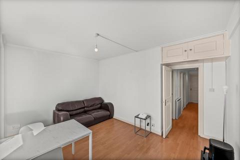 undefined, Cliffords Inn, Fetter Lane