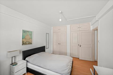 undefined, Cliffords Inn, Fetter Lane