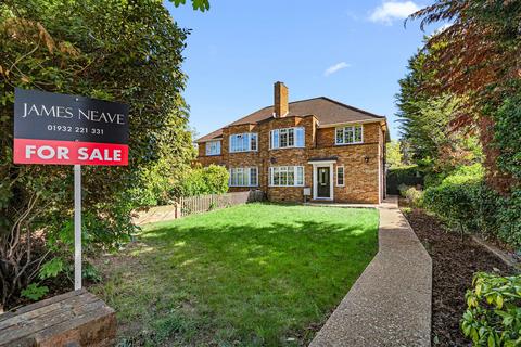 2 bedroom property for sale, Gladsmuir Close, Walton-On-Thames