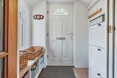 4 bedroom cottage for sale, Church Road, Copthorne, Crawley