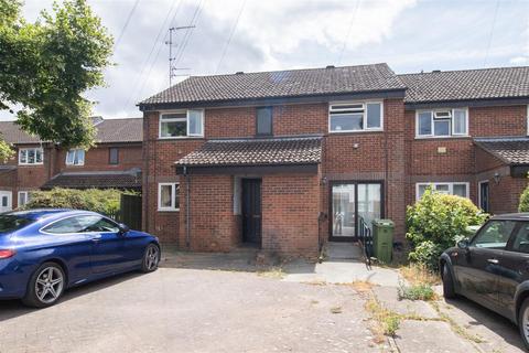 1 bedroom maisonette to rent, River Leys, Swindon Village