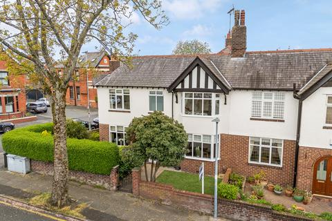 3 bedroom semi-detached house for sale, Trafalgar Road, Wigan, WN1