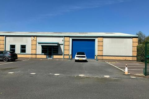 Warehouse to rent, Second Ave Manchester M17 1LT