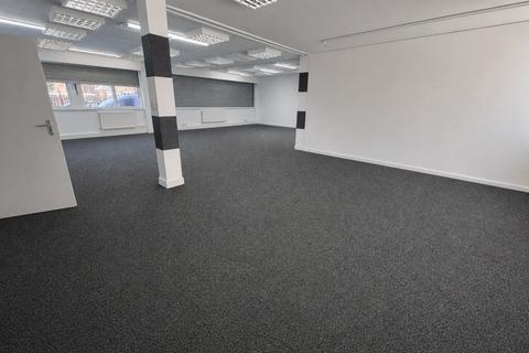 Warehouse to rent, Plymouth Grove Manchester M13 0AF